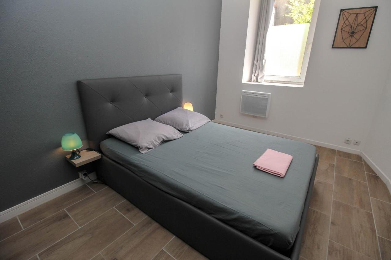 Calme En Centre Ville Appartement , Spacieux Et Renove A 50M De La Place Carnot Carcassone Kültér fotó