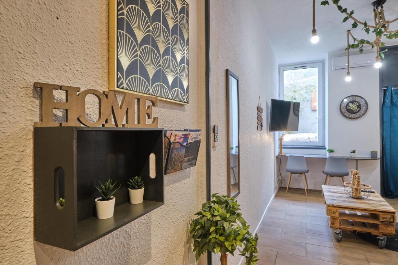 Calme En Centre Ville Appartement , Spacieux Et Renove A 50M De La Place Carnot Carcassone Kültér fotó