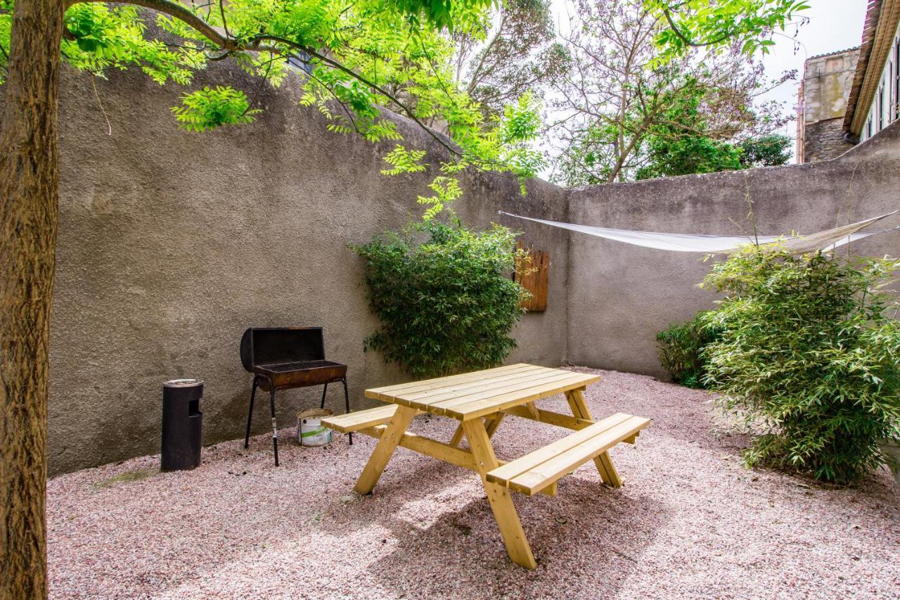 Calme En Centre Ville Appartement , Spacieux Et Renove A 50M De La Place Carnot Carcassone Kültér fotó